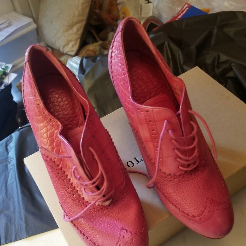 Shoes - Picture 4 of 4